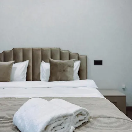Royal Renaissance Hotel Yerevan Room photo