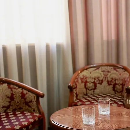 Royal Renaissance Hotel Yerevan Room photo