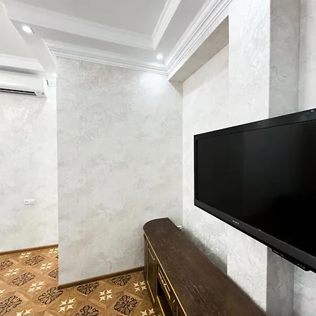 Royal Renaissance Hotel Yerevan Exterior photo