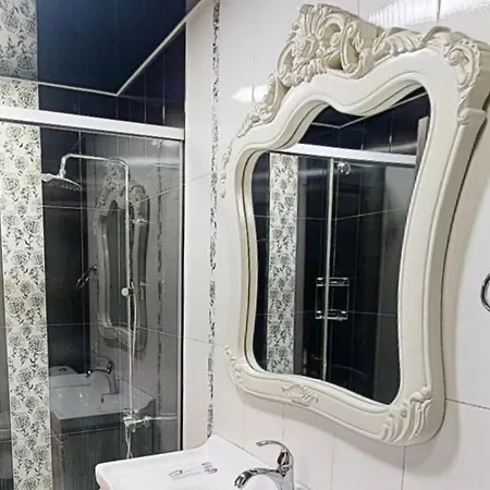 Royal Renaissance Hotel Yerevan Room photo