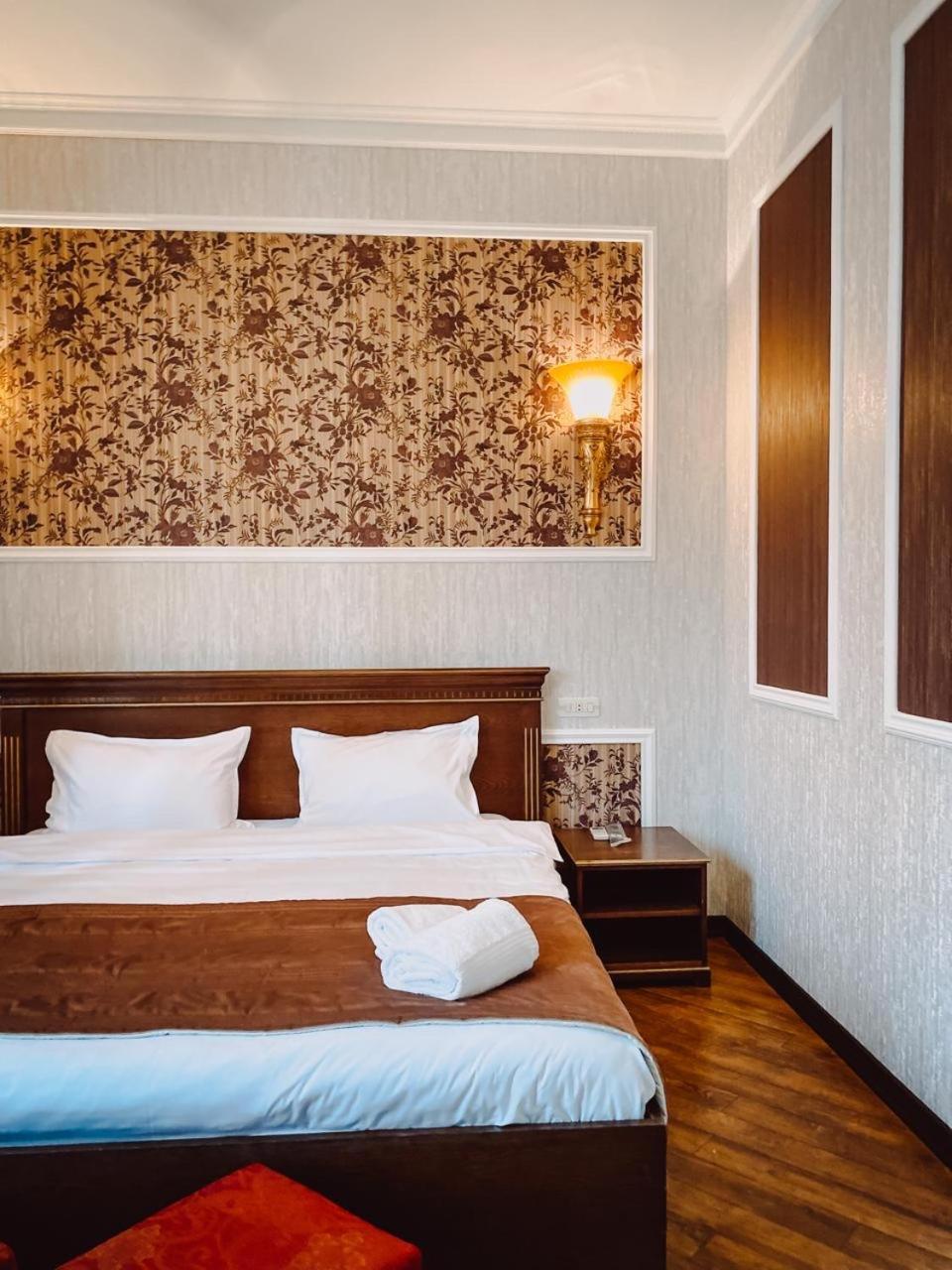 Hotel Royal Renaissance 4*