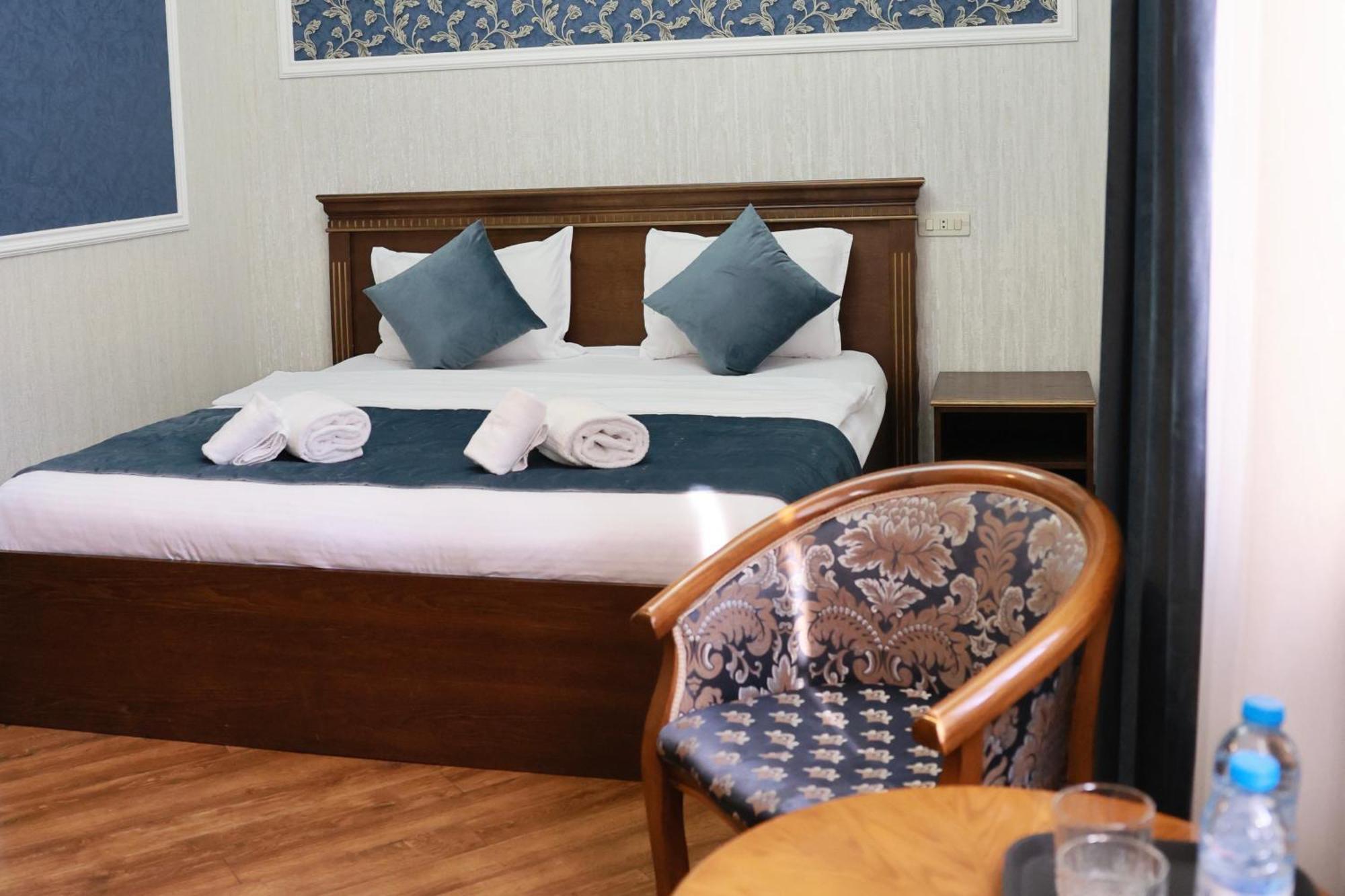 Royal Renaissance 4*