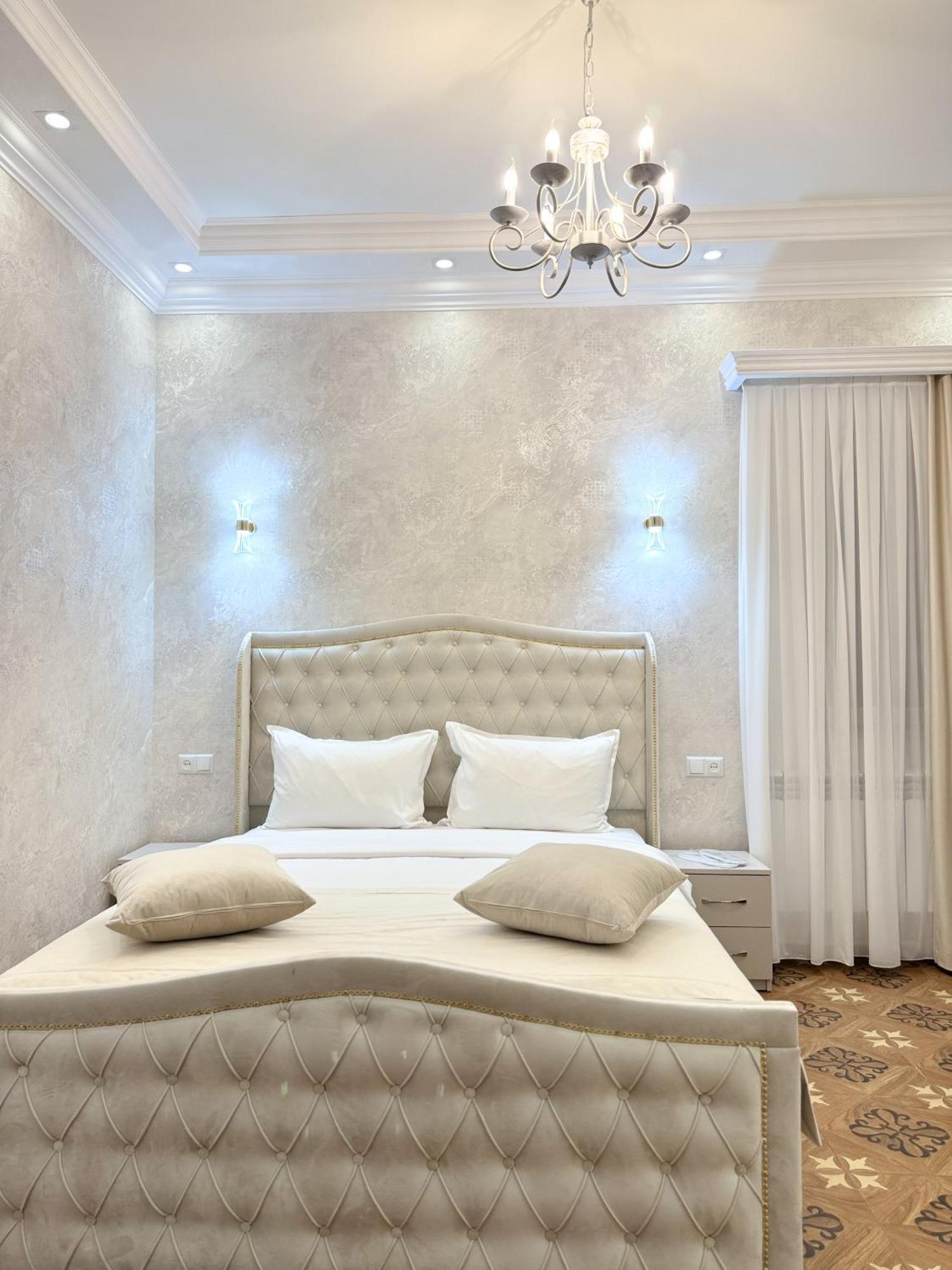Royal Renaissance Hotel 4*