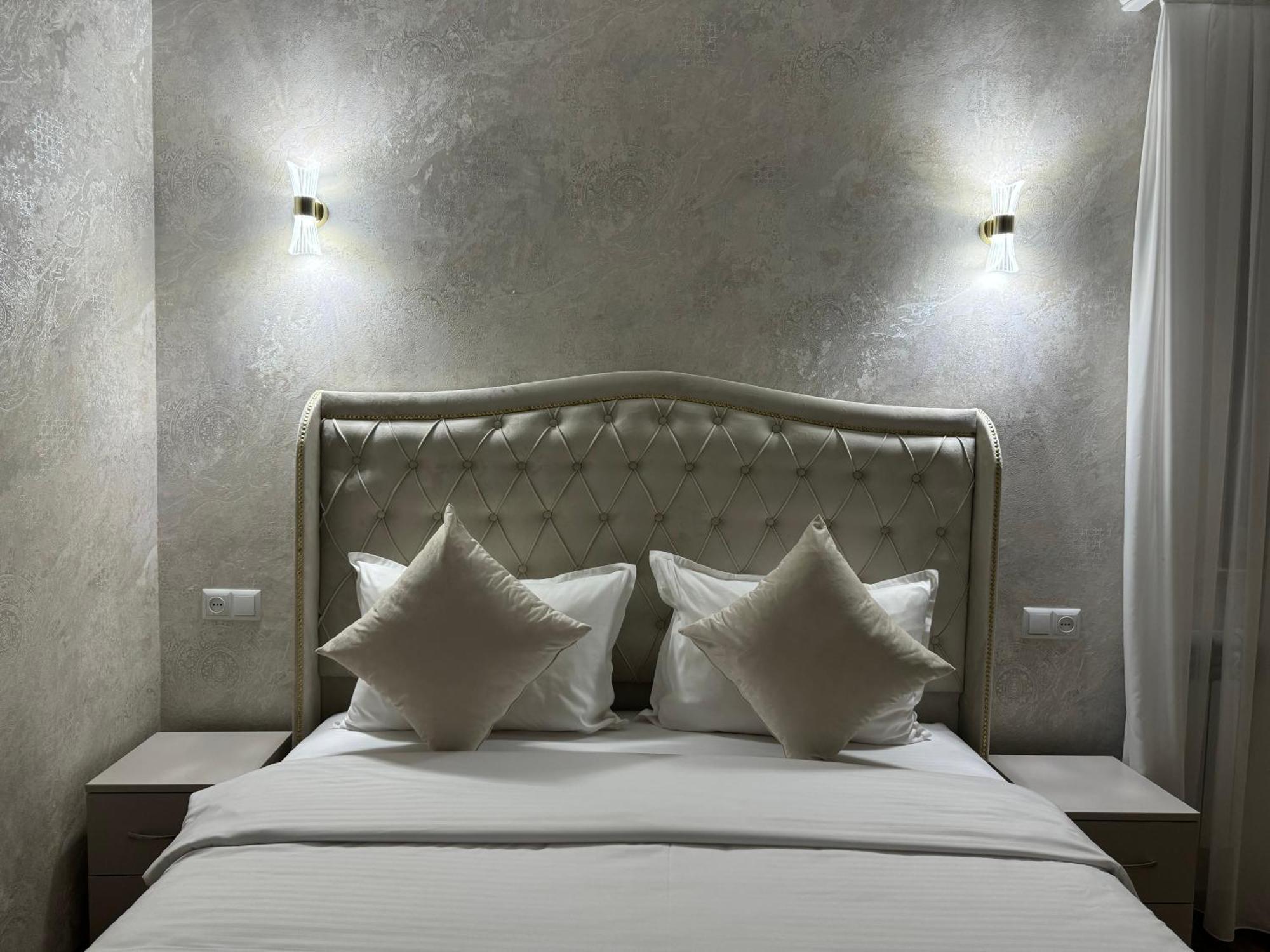 Royal Renaissance Hotel 4*