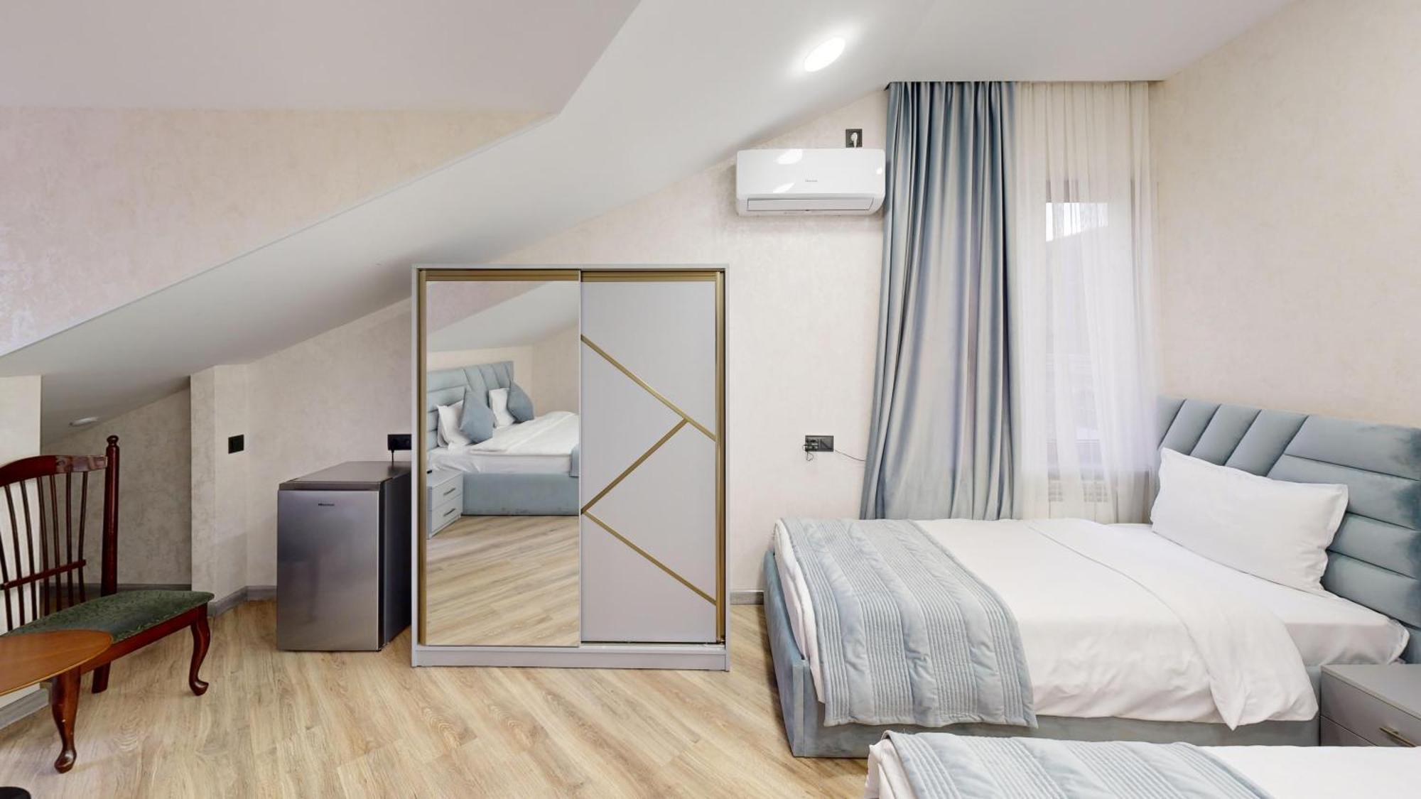 Hotel Royal Renaissance 4*